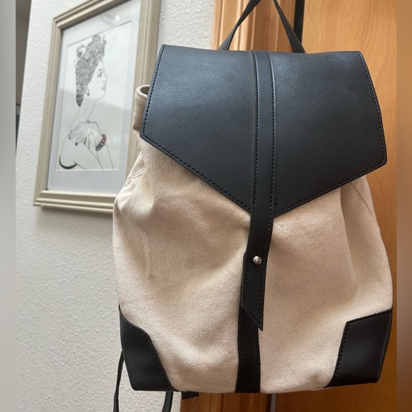 Deux Lux Vegan Backpack - Picture 2 of 8